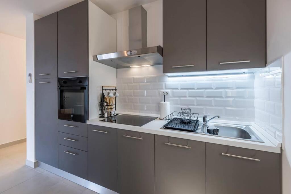 Apartment By Joe Trogir Buitenkant foto
